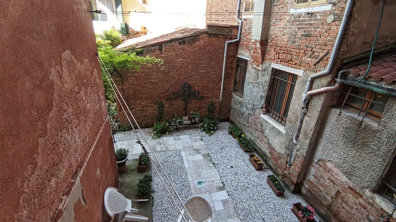 Tiepolo 3 Apartment Venice 0*,
