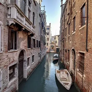 Canal View In Rialto By Wonderful Italy Apartament